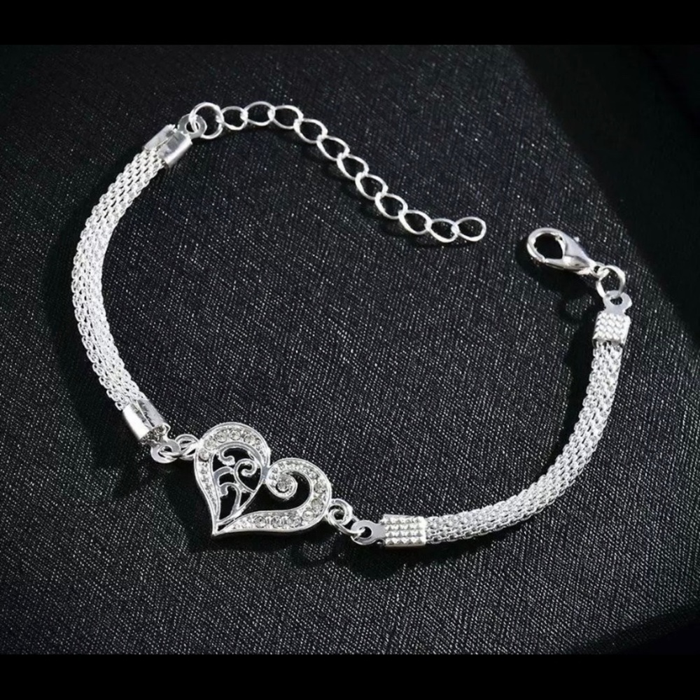 Silver Filigree Heart Bracelet - Picture 1 of 1